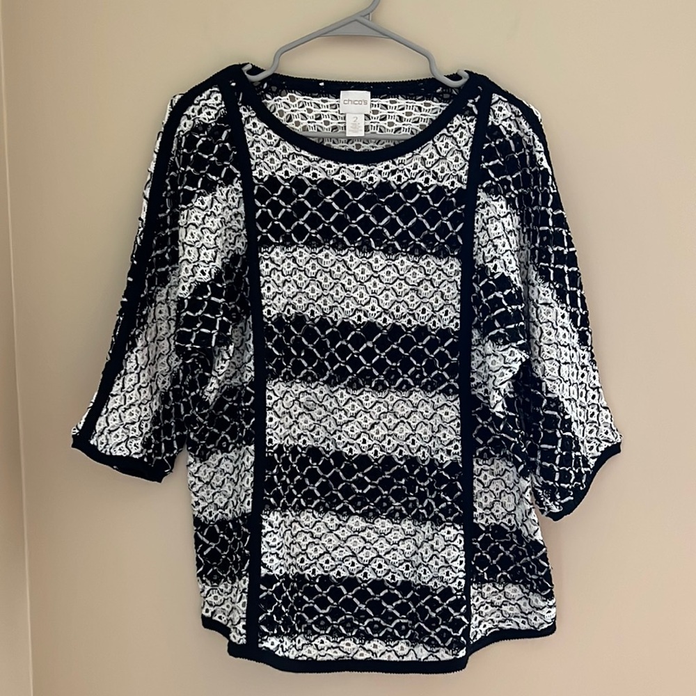 ◾️CHICOS: Netted style scoop neck sweater, quarter sleeves, black/white, size 2.